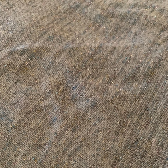 New V Fraas Gray Cashmere Gold Shimmer Blend SCARF Wrap - Picture 2 of 7